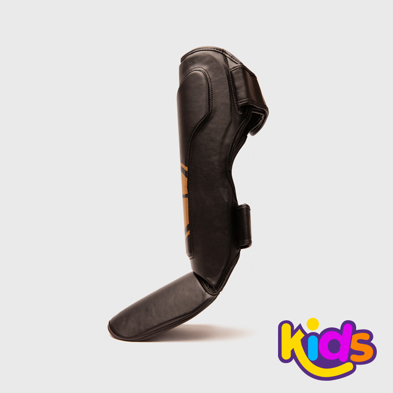 "Espinillera Infantil de Boxeo SFK 3.0 Negro/Oro | SHARK BOXING"